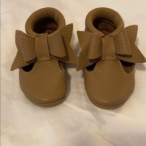 Tan leather moccasins, size 6-9 months